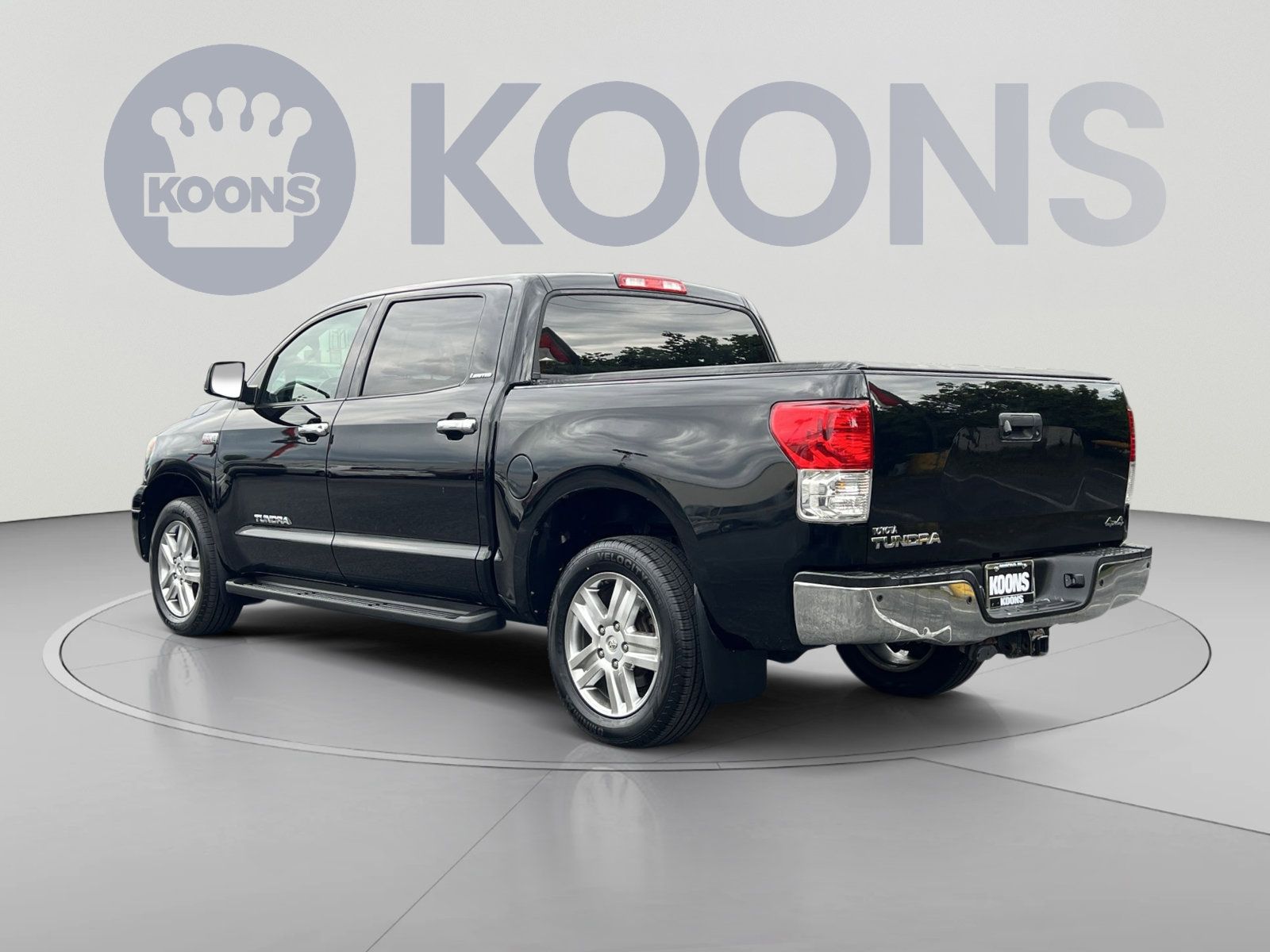 Used 2011 Toyota Tundra Limited w/ Memory Pkg AWD/4WD image 7