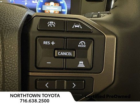 Used 2025 Toyota Land Cruiser image 20