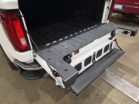 Used 2021 GMC Sierra 1500 SLT w/ SLT Premium Plus Package image 51