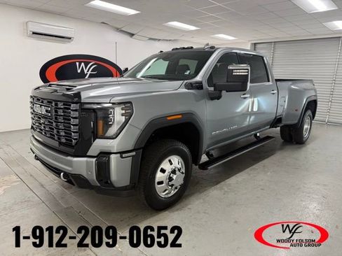 New 2026 GMC Sierra 3500 Denali Ultimate image 1