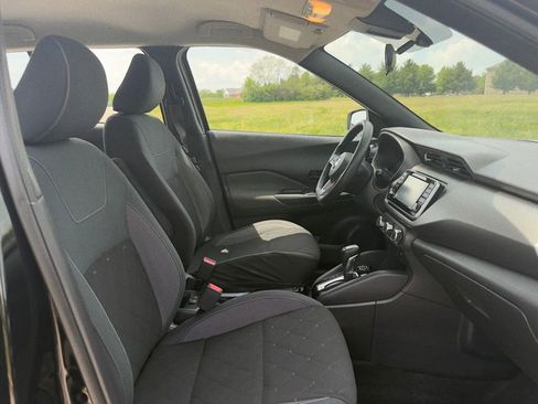 Used 2020 Nissan Kicks S FWD image 21