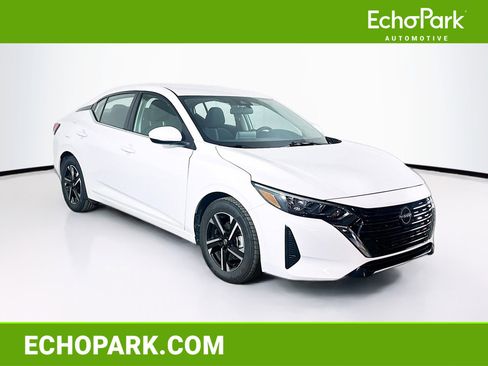 Used 2025 Nissan Sentra SV image 1