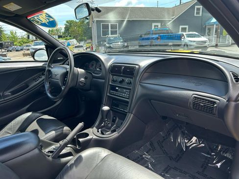 Used 2000 Ford Mustang GT RWD image 17