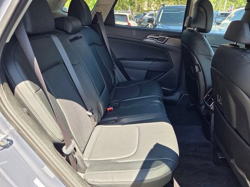 Used 2023 Kia Sportage EX AWD/4WD image 26