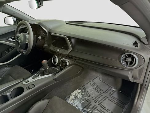 Used 2018 Chevrolet Camaro SS RWD image 26