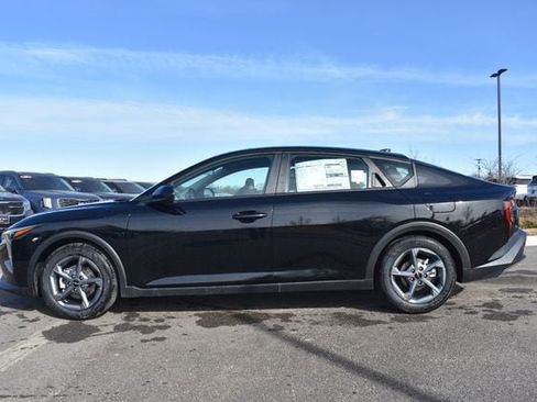 New 2026 Kia K4 LXS image 7