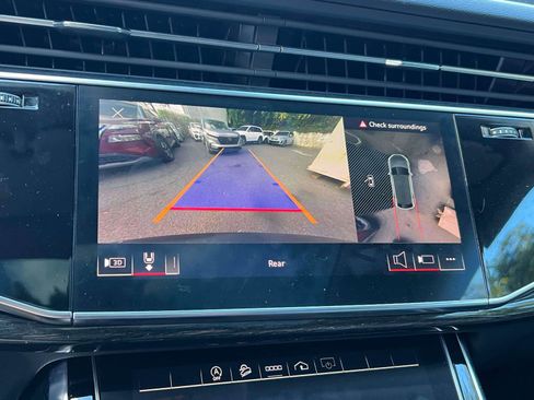 Used 2021 Audi Q8 Premium Plus w/ Premium Plus Package image 26