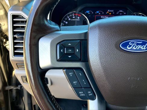 Used 2019 Ford F250 Limited image 21