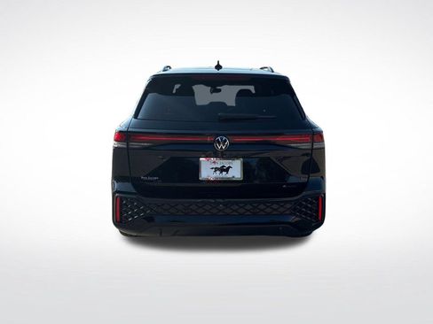 New 2026 Volkswagen Tiguan SE R-Line AWD/4WD image 4