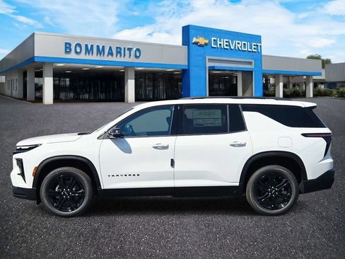 New 2027 Chevrolet Traverse LT w/ Midnight/Sport Edition FWD image 2