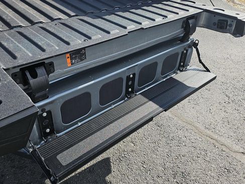 Used 2025 GMC Sierra 1500 AT4 image 34