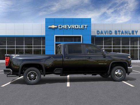 New 2026 Chevrolet Silverado 3500 LT w/ Convenience Package AWD/4WD image 22
