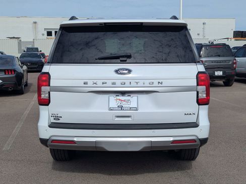Certified 2024 Ford Expedition Max XLT image 5