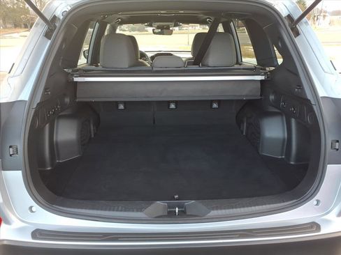 Used 2025 Subaru Forester Premium image 11