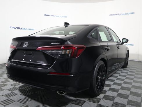 Used 2025 Honda Civic Sport image 5