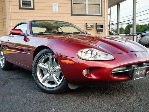 Used 1997 Jaguar XK8 Convertible RWD image 12