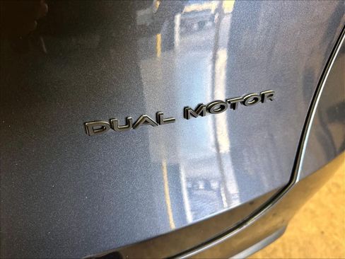 Used 2020 Tesla Model Y Long Range AWD/4WD image 11