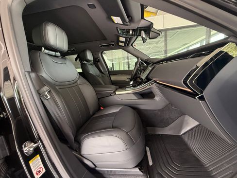 New 2026 Land Rover Range Rover Sport SE AWD/4WD image 21