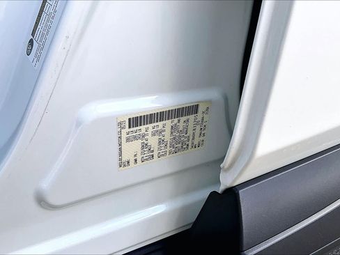 Certified 2023 Nissan Rogue SV w/ SV Premium B Package FWD image 33