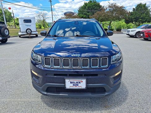 Used 2018 Jeep Compass Sport w/ Tech Group AWD/4WD image 28