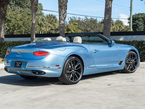 Used 2022 Bentley Continental GT image 9