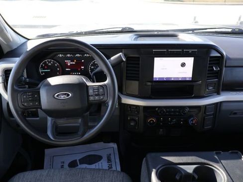 Used 2024 Ford F250 XLT image 11