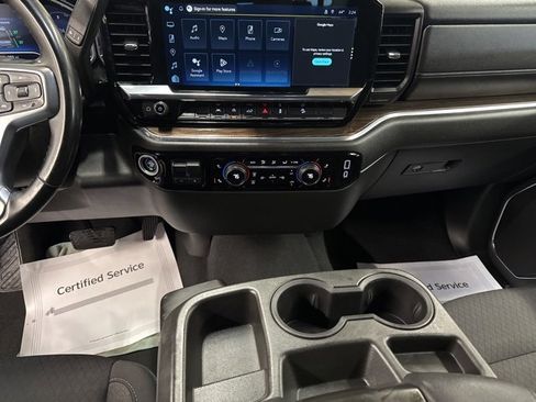 Used 2024 Chevrolet Silverado 1500 LT w/ Z71 Off-Road Package image 18