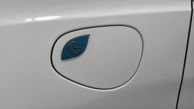 Used 2024 Chrysler Pacifica Limited FWD image 41