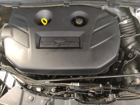Used 2018 Ford Escape Titanium AWD/4WD image 30
