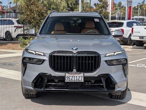 Used 2023 BMW X7 xDrive40i w/ M Sport Package image 4