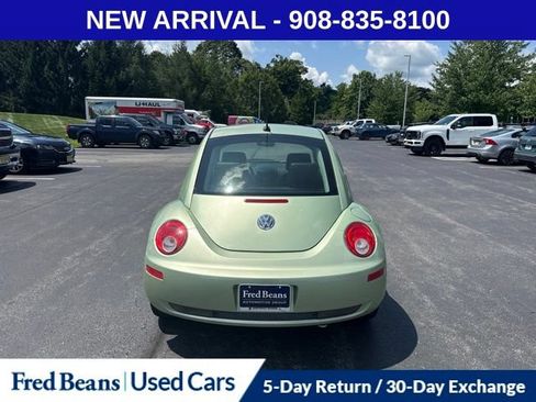 Used 2009 Volkswagen Beetle Coupe FWD image 7