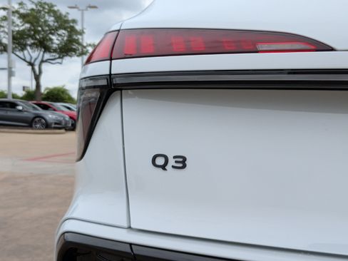 Used 2026 Audi Q3 quattro 2.0T AWD/4WD image 11