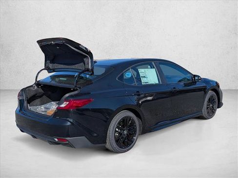 New 2026 Toyota Camry SE image 9