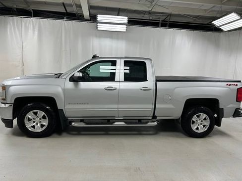 Used 2018 Chevrolet Silverado 1500 LT w/ All Star Edition AWD/4WD image 8