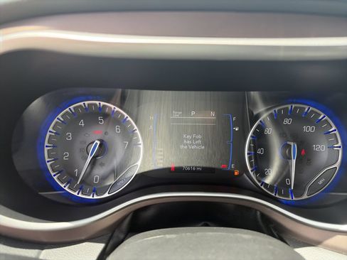 Used 2023 Chrysler Voyager LX FWD image 40