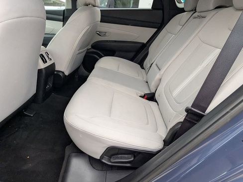 Used 2025 Hyundai Tucson SEL FWD image 16