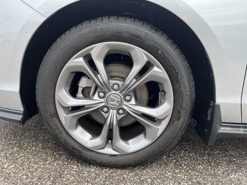 Used 2024 Honda Accord EX image 8