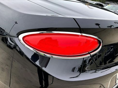 Used 2021 Bentley Continental GT image 28