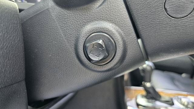 Used 2013 INFINITI QX56 4WD w/ Theater Pkg image 17