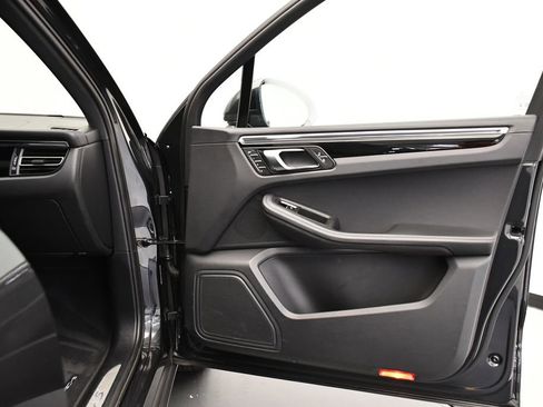 Used 2024 Porsche Macan S image 48