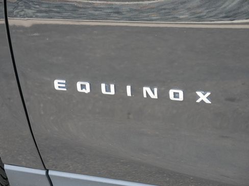 Used 2020 Chevrolet Equinox LS w/ LS Convenience Package image 4