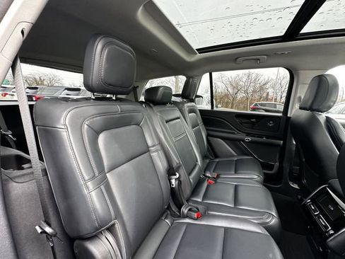Certified 2025 Lincoln Aviator Reserve image 39