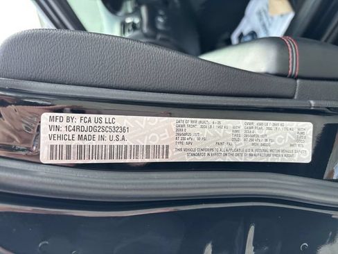 Used 2025 Dodge Durango GT AWD/4WD image 25