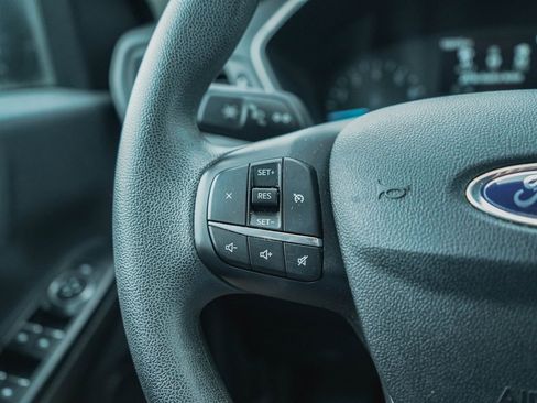 Used 2022 Ford Escape SE image 21