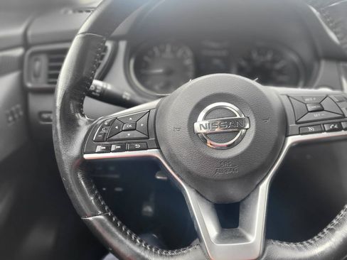 Used 2017 Nissan Rogue SL AWD/4WD image 31