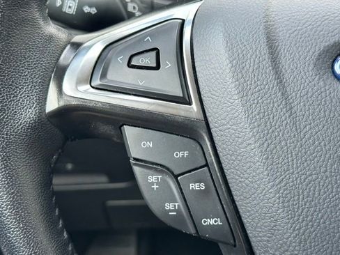 Used 2024 Ford Edge SEL image 20