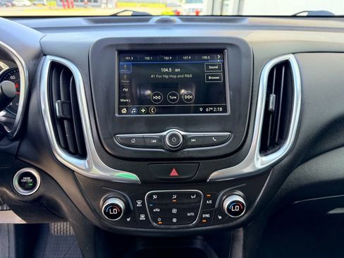 Used 2019 Chevrolet Equinox LT FWD image 21