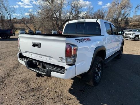Used 2020 Toyota Tacoma TRD Off-Road w/ Technology Package image 6