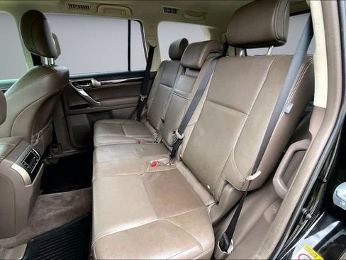 Used 2016 Lexus GX 460 w/ Premium Package AWD/4WD image 20