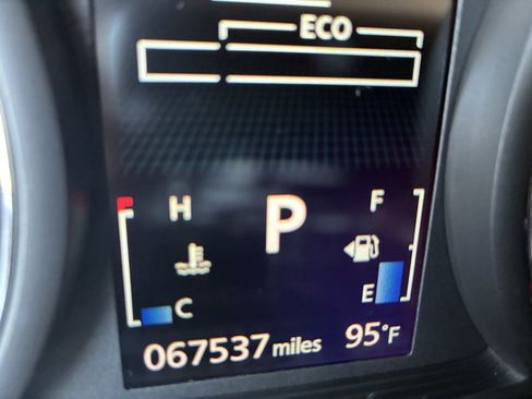 Used 2015 Mitsubishi Outlander SE FWD image 8